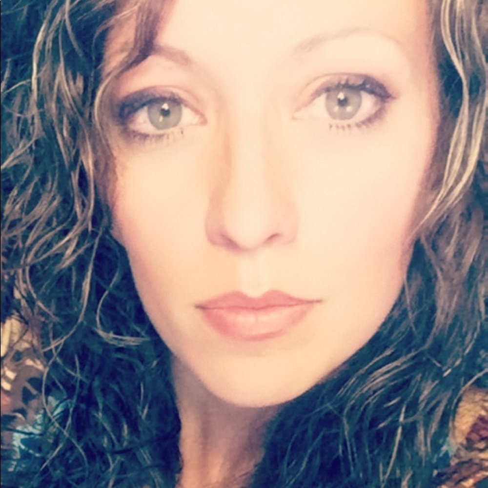 Meet your Posher, Mary lou